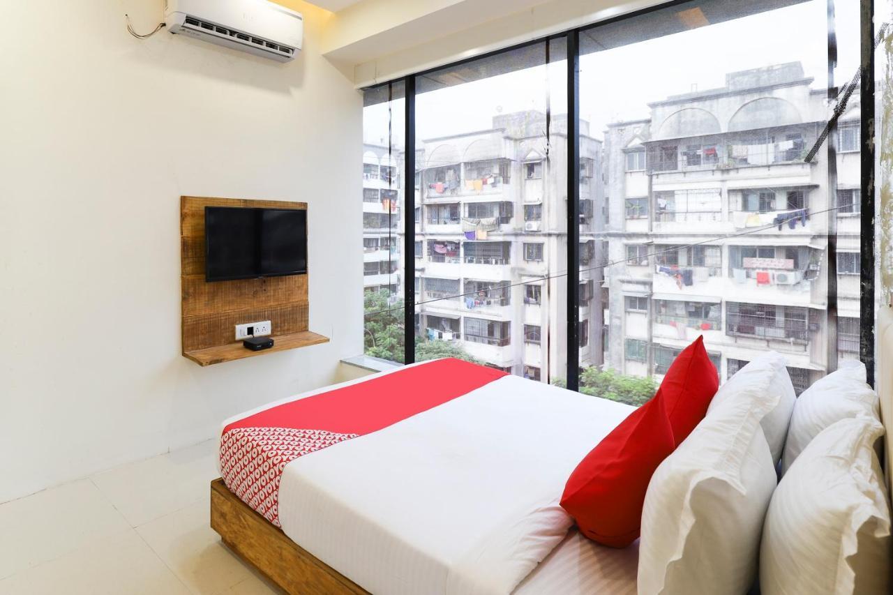Oyo 49529 Hotel Royal Palace Σουράτ Εξωτερικό φωτογραφία